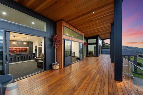 Photo of property in 8 Whio Place, Waikanae, 5036