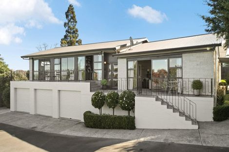 Photo of property in 33a Carey Street, Maeroa, Hamilton, 3200