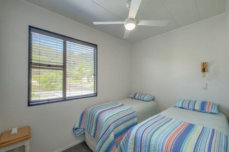 Photo of property in 1 Springfield Avenue, Ngarimu Bay, Thames, 3575