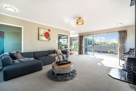 Photo of property in 11 Havenwood Place, Birkenhead, Auckland, 0626