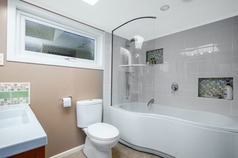 Photo of property in 19 Manly Street, Paraparaumu Beach, Paraparaumu, 5032