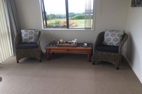 Photo of property in 90 Loch Views Road, Acacia Bay, Taupo, 3385