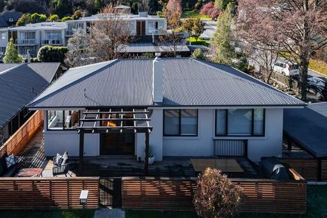 Photo of property in 84 Helwick Street, Wanaka, 9305