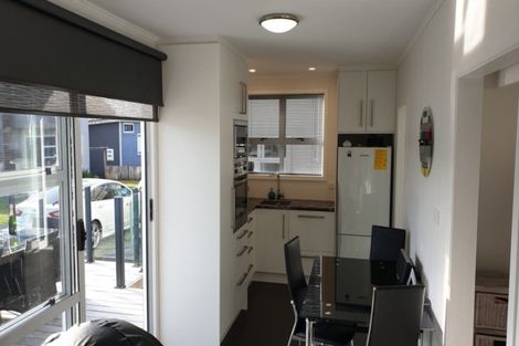 Photo of property in 114 Sixth Avenue, Urenui, 4377