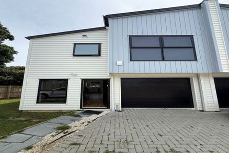 Photo of property in 15b Tomlinson Street, Hillpark, Auckland, 2102