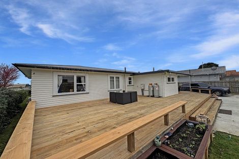 Photo of property in 71 Barraud Street, Dannevirke, 4930