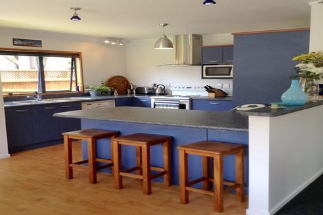 Photo of property in 274 Rangatira Road, Beach Haven, Auckland, 0626