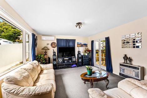 Photo of property in 70a Moeraki Road, Maoribank, Upper Hutt, 5018