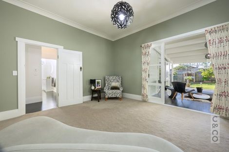 Photo of property in 8 Puriri Street, Helensville, 0800