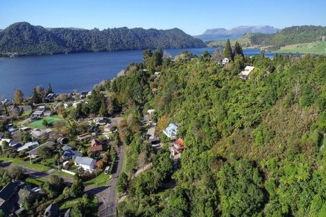 Photo of property in 92 Okareka Loop Road, Lake Okareka, Rotorua, 3076