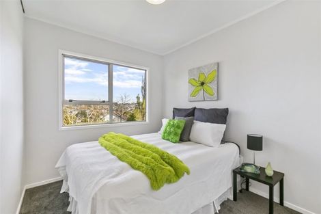 Photo of property in 5 Jarrah Place, Massey, Auckland, 0614