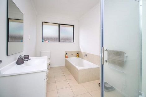 Photo of property in 16a Hunua Road, Papakura, 2110