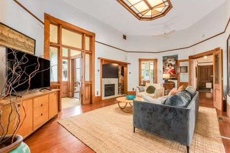 Photo of property in 25 Garden Road, Northland, Wellington, 6012