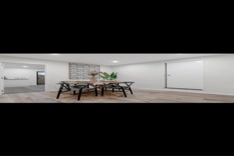 Photo of property in 67b Hutchinsons Road, Bucklands Beach, Auckland, 2014