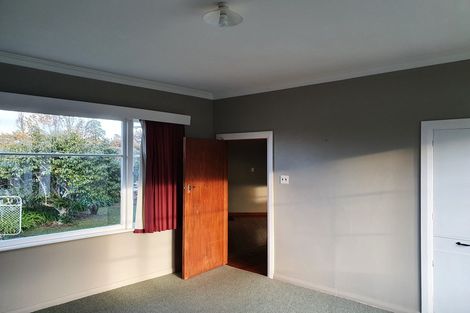 Photo of property in 1 Henderson Street, Dannevirke, 4930