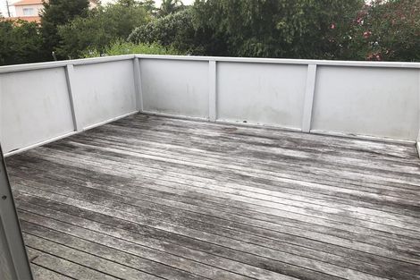 Photo of property in 49 Sherwood Avenue, Te Atatu South, Auckland, 0610