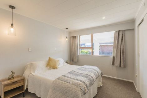 Photo of property in 32a Mahana Road, Paraparaumu Beach, Paraparaumu, 5032