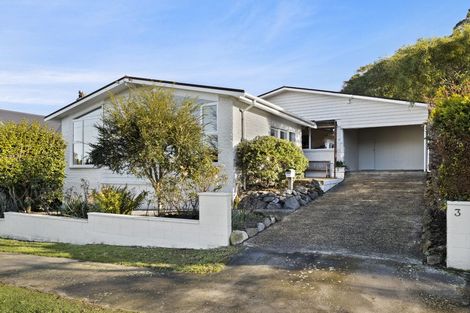 Photo of property in 3 Moana Crescent, Musselburgh, Dunedin, 9013