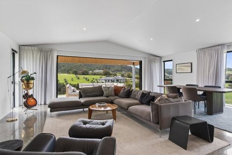 Photo of property in 10 Lakeview Lane, Mangawhai, 0573