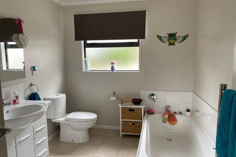 Photo of property in 8 Abbey Way, Whitby, Porirua, 5024