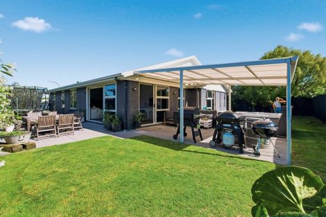 Photo of property in 42 Butterworth Crescent, Papamoa Beach, Papamoa, 3118