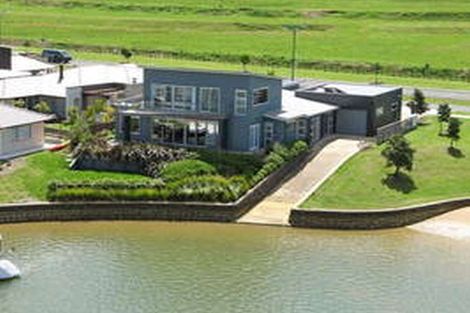 Photo of property in 82 Joan Gaskell Drive, Whitianga, 3510