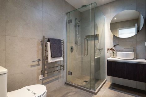 Photo of property in 4/35 Marine Parade, Hobsonville, Auckland, 0616