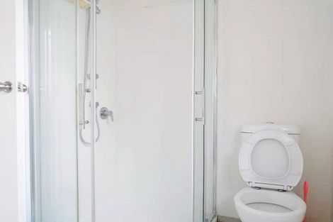 Photo of property in 252 Triangle Road, Massey, Auckland, 0614