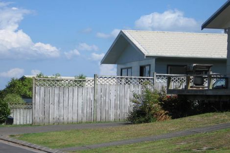 Photo of property in 6/254 Glenvar Road, Torbay, Auckland, 0630