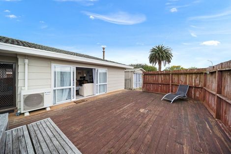 Photo of property in 40 Mckinstry Avenue, Mangere East, Auckland, 2024