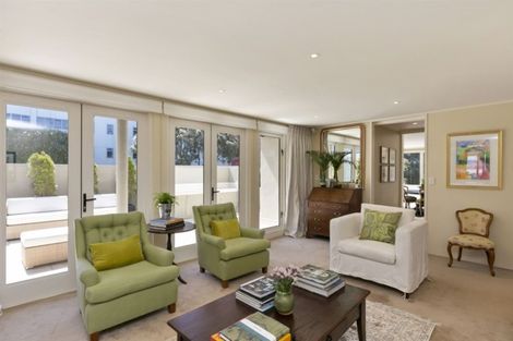 Photo of property in Highwic, 18/32u Hobson Street, Thorndon, Wellington, 6011