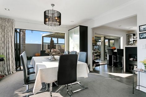 Photo of property in 15 Naomi Place, Cambridge, 3434