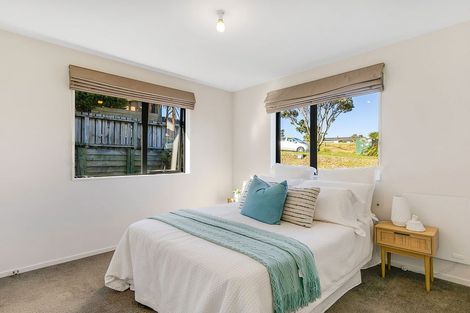 Photo of property in 37 Cedarwood Street, Woodridge, Wellington, 6037