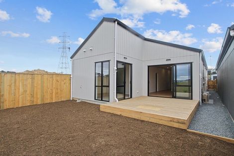 Photo of property in 68 Puwha Street, Massey, Auckland, 0614