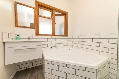 Photo of property in 48 Glasgow Terrace, Feilding, 4702