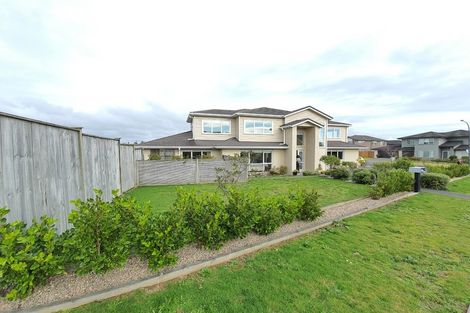 Photo of property in 99 Bayvista Drive, Karaka, Papakura, 2113