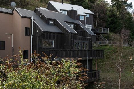 Photo of property in 55 Goldfield Heights, Queenstown, 9300