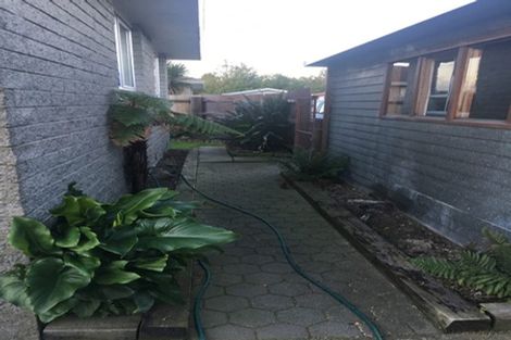 Photo of property in 62 Mackenzie Avenue, Woolston, Christchurch, 8023