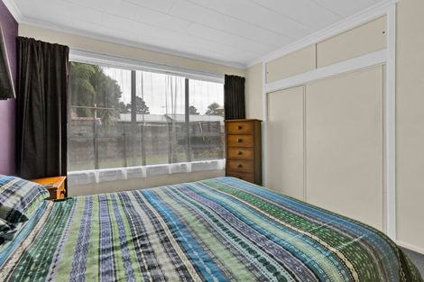 Photo of property in 15 Shaldon Crescent, Blagdon, New Plymouth, 4310