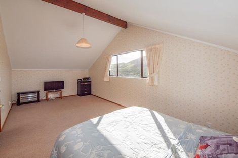 Photo of property in 36 Burbank Crescent, Churton Park, Wellington, 6037