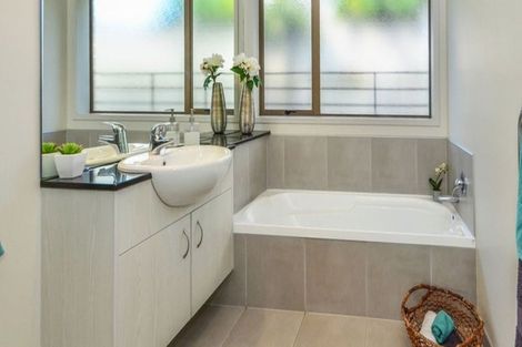 Photo of property in 24 Kauri Road, Pukekohe, 2120