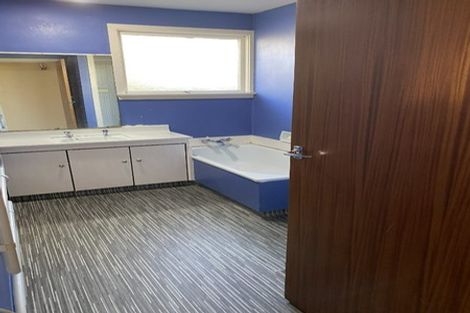 Photo of property in 6 Rosedale Place, Avonhead, Christchurch, 8042