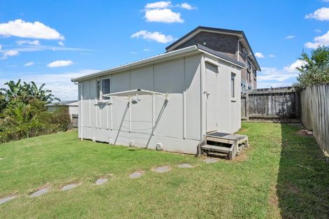 Photo of property in 2/930 Whangaparaoa Road, Manly, Whangaparaoa, 0930