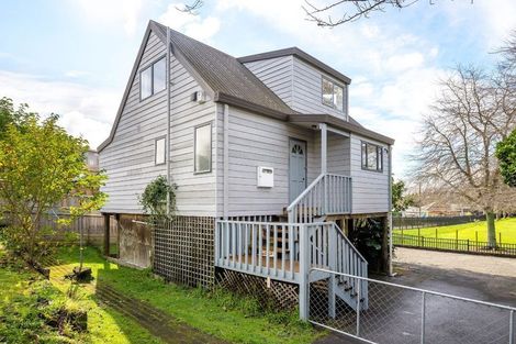 Photo of property in 73a Pembroke Street, Hamilton Lake, Hamilton, 3204