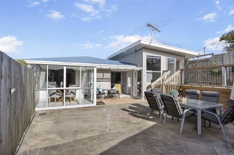 Photo of property in 149 Sandspit Road, Shelly Park, Auckland, 2014