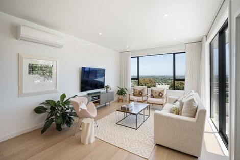 Photo of property in 28 Huntsbury Avenue, Huntsbury, Christchurch, 8022