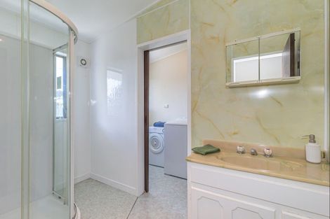 Photo of property in 9 Guilford Street, Levin, 5510