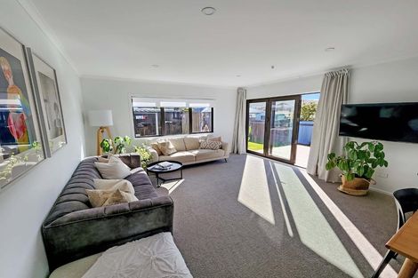 Photo of property in 144a Wainuiomata Road, Wainuiomata, Lower Hutt, 5014