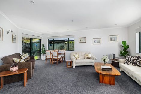 Photo of property in 11 Kilountain Place, Kerikeri, 0230