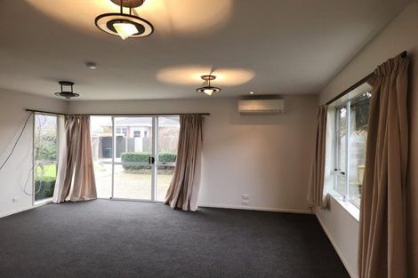 Photo of property in 11 Lothian Street, Ilam, Christchurch, 8041